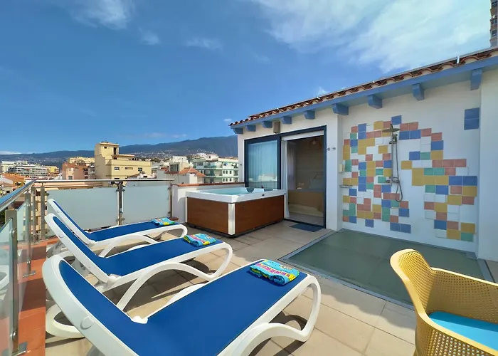 North Coast * Puerto de la Cruz (Tenerife)